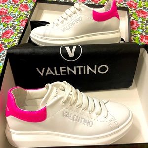 VALENTINO